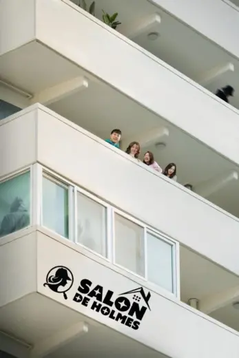 مسلسل صالون هولمز Salon De Holmes  الموسم الاول مترجم كامل